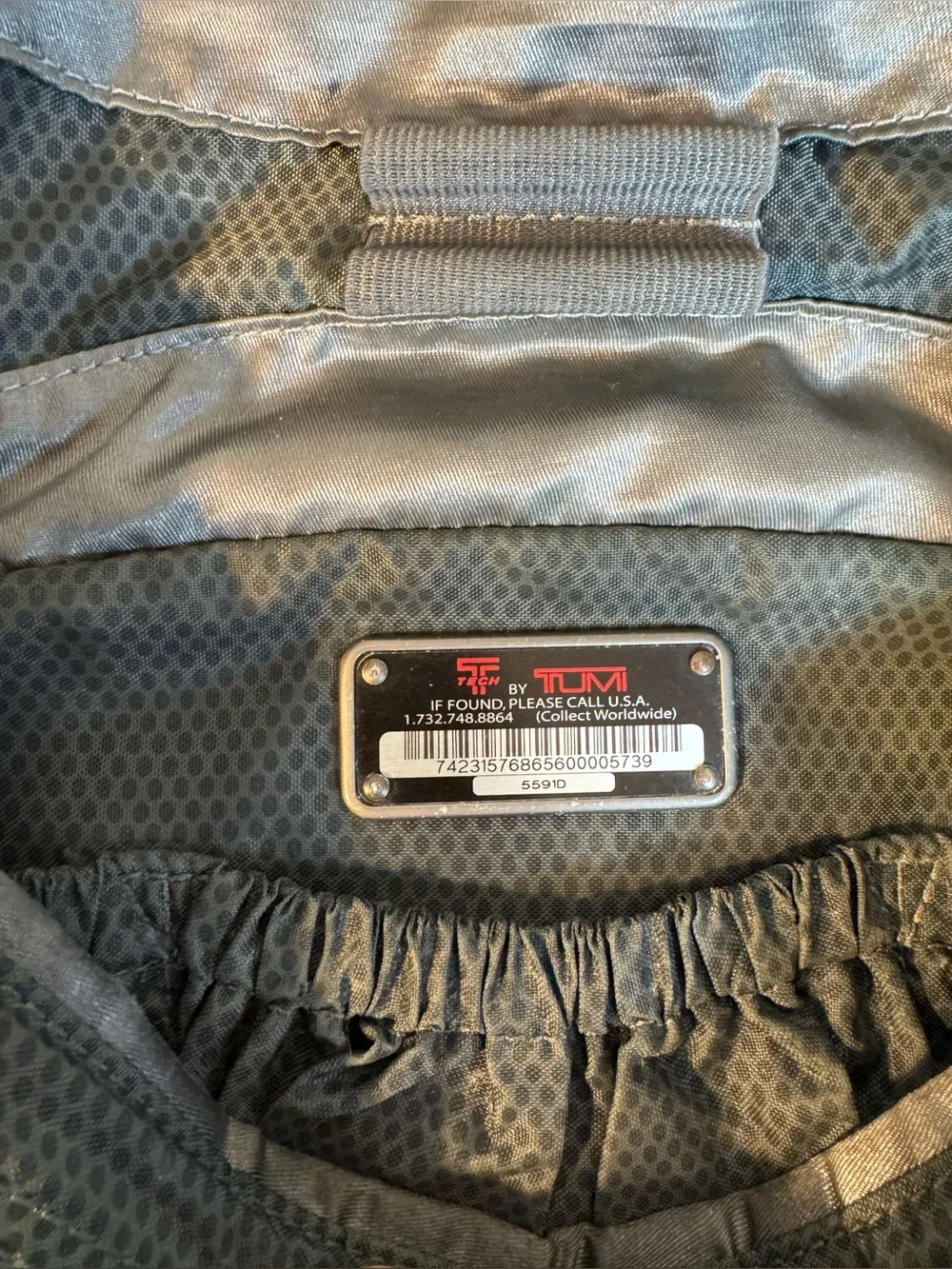 TUMI T-Tech Hanging Travel Toiletry Bag Black Organizer Zip Case